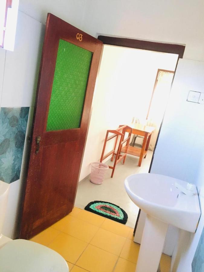 Sunrise Guest House & Restaurant Tangalle Zewnętrze zdjęcie